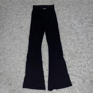 Social Tourist V Waist Yoga Pants!